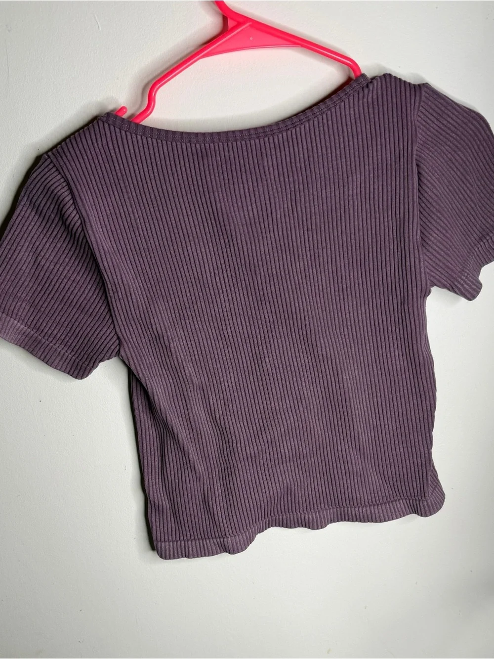 Gypsy and Jade Ribbed Short Sleeve Crop Top - Plum Purple - Picture 2 of 3